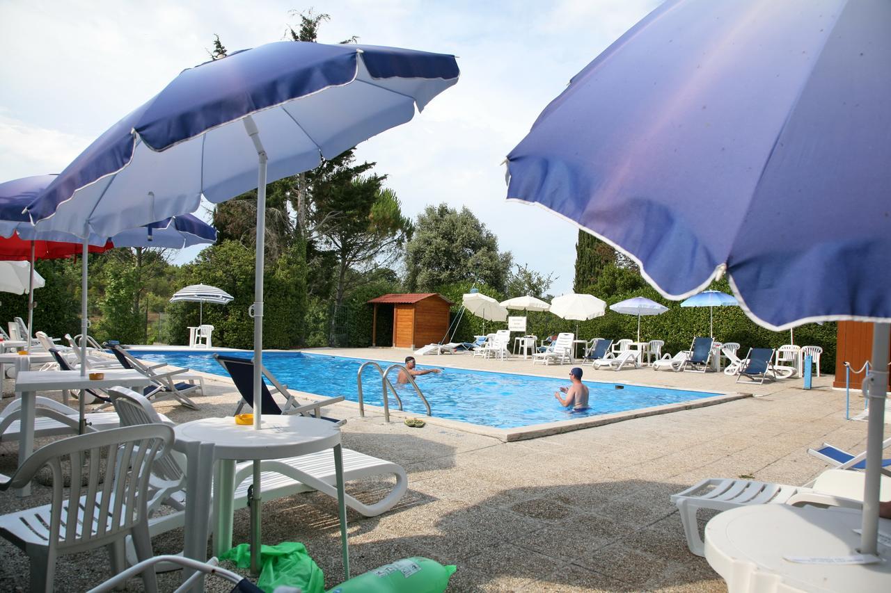 Agriturismo Villa Mozart Nel Verde Gubbio Exterior foto