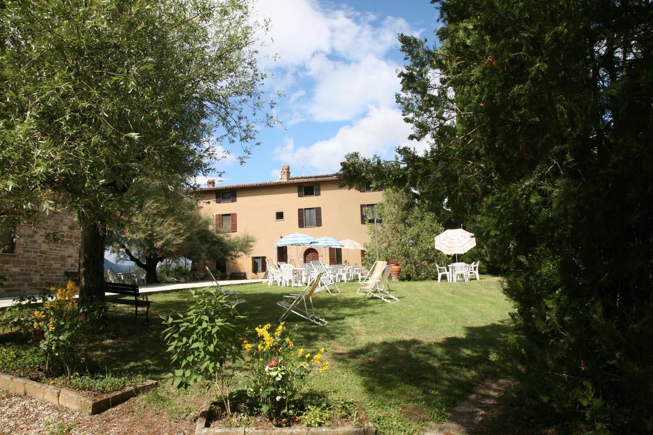Agriturismo Villa Mozart Nel Verde Gubbio Exterior foto