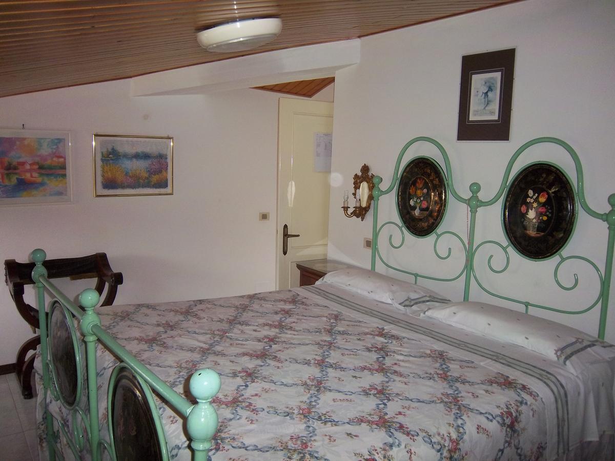 Agriturismo Villa Mozart Nel Verde Gubbio Exterior foto